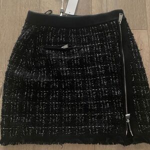 Simkai skirt